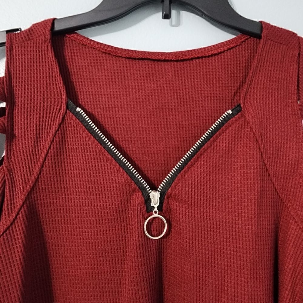 Long Sleeve Cold Should V-Neck Tunic - Picture 6 of 10